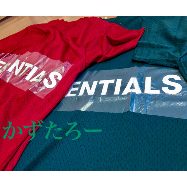 FEAR OF GOD(フィアオブゴッド)の2枚セット FOG Essentials Mesh T-Shirt 赤 / 緑 メンズのトップス(Tシャツ/カットソー(半袖/袖なし))の商品写真