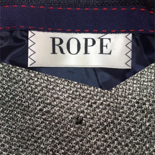 ROPE’(ロペ)のロペ♡シンプルタック入スカート ネイビー レディースのスカート(ひざ丈スカート)の商品写真