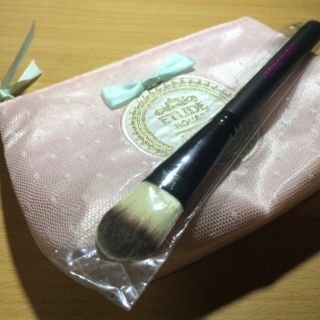 エチュードハウス(ETUDE HOUSE)のETUDE 新品メイクブラシ&ポーチ(その他)