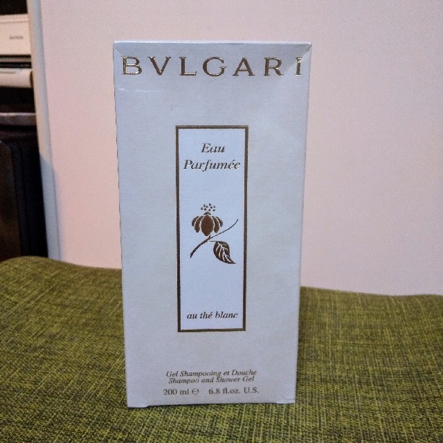 BVLGARI(ブルガリ)のブルガリ　BVLGARI  新品　シャンプー コスメ/美容のヘアケア/スタイリング(ヘアケア)の商品写真