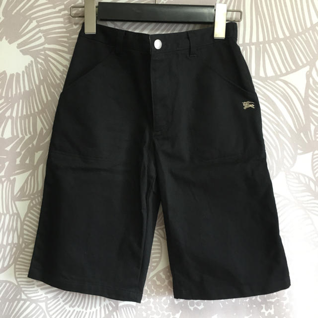 BURBERRY(バーバリー)のBURBERRY バーバリー ハーフパンツ 130 キッズ/ベビー/マタニティのキッズ服男の子用(90cm~)(パンツ/スパッツ)の商品写真