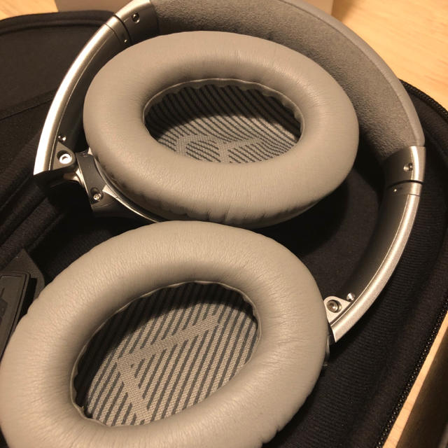 Bose QuietComfort 35ワイヤレス Bluetoothヘッドホン