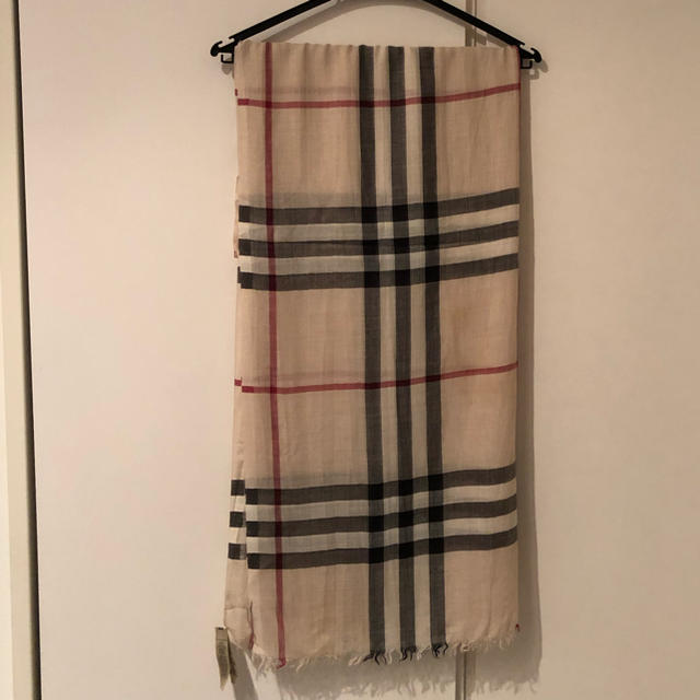 BURBERRY(バーバリー)の【サダ様専用】BURBERRY 70×220cm ウール×シルク混チェック レディースのファッション小物(バンダナ/スカーフ)の商品写真