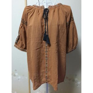 ダブルクローゼット(w closet)のゆみたさま  W closet  七分袖丈刺繍ブラウス (シャツ/ブラウス(長袖/七分))