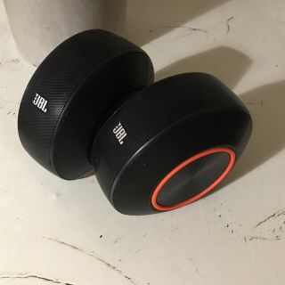 ボーズ(BOSE)のJBL pebbles バズパワードスピーカー ブラック 本体のみ(スピーカー)