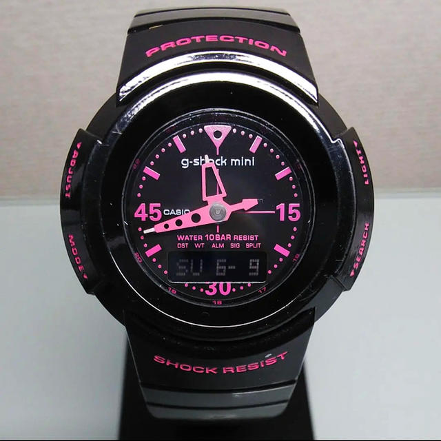 G-SHOCK(ジーショック)のCASIO G-SHOCK ミニ 腕時計 ブラック × ピンク メンズの時計(腕時計(デジタル))の商品写真