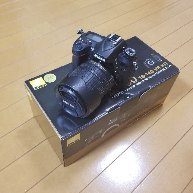 Nikon D7200 18-140 VR KITスマホ/家電/カメラ