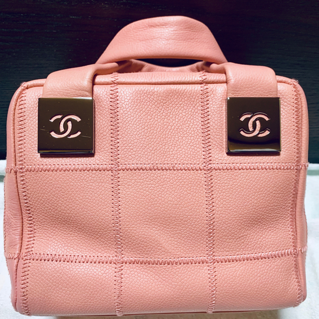 CHANEL(シャネル)のかおりん様 専用 です レディースのバッグ(ボストンバッグ)の商品写真