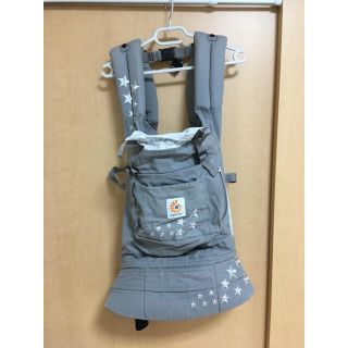 エルゴベビー(Ergobaby)のエルゴベビー ギャラクシーグレー 抱っこ紐(抱っこひも/おんぶひも)