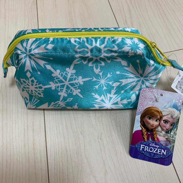 Disney(ディズニー)のアナ雪  ポーチ レディースのファッション小物(ポーチ)の商品写真