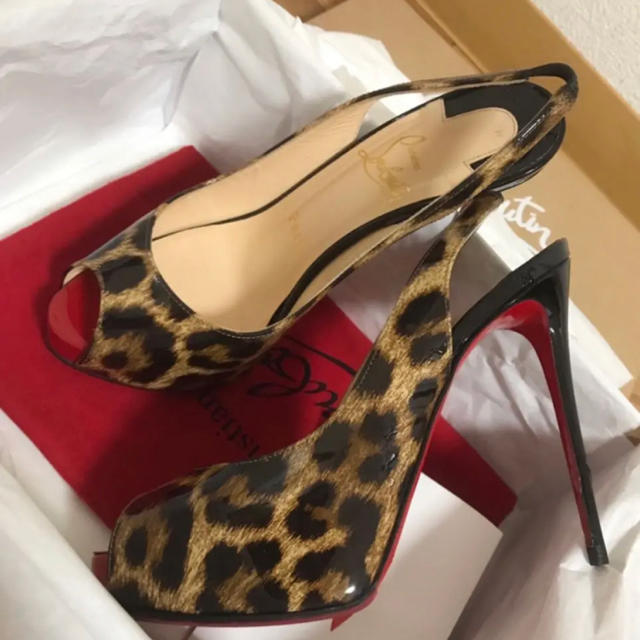 Christian Louboutin(クリスチャンルブタン)のrchan様 レディースの靴/シューズ(ハイヒール/パンプス)の商品写真