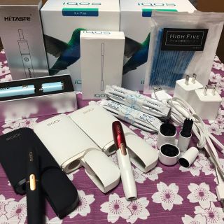 アイコス(IQOS)のIQOS本体2台 中古美品(タバコグッズ)