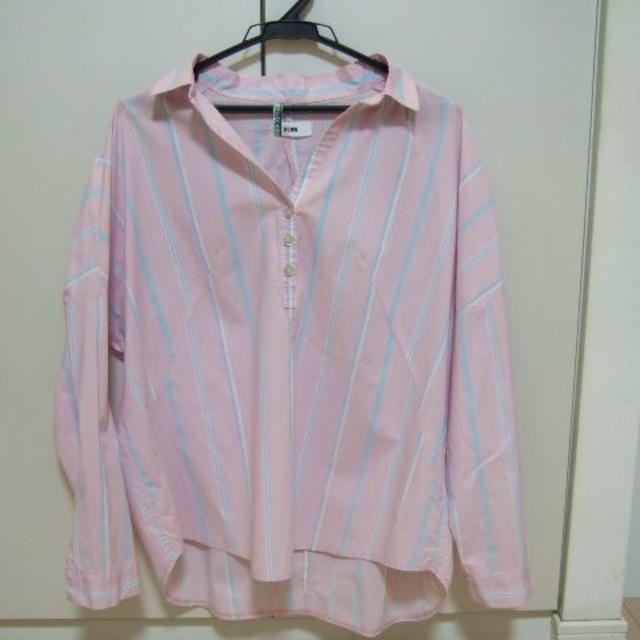 ストライプシャツ　薄ピンクに水色と白のストライプ | フリマアプリ ラクマ