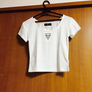 アンビー(ENVYM)のENVYM ミニ丈トップス(Tシャツ(半袖/袖なし))