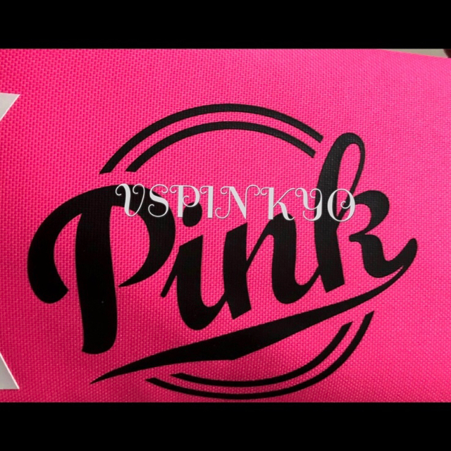 Victoria's Secret(ヴィクトリアズシークレット)のヴィクシー VS PINK 持ち運び可能 スリングクーラーバッグ スポーツ/アウトドアのスポーツ/アウトドア その他(その他)の商品写真