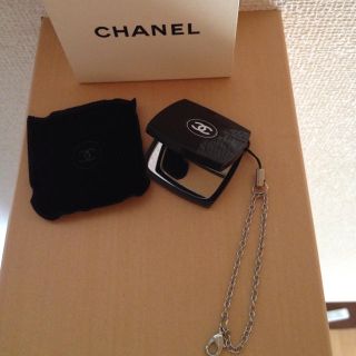 シャネル(CHANEL)のCHANEL ミラーストラップ(ストラップ/イヤホンジャック)