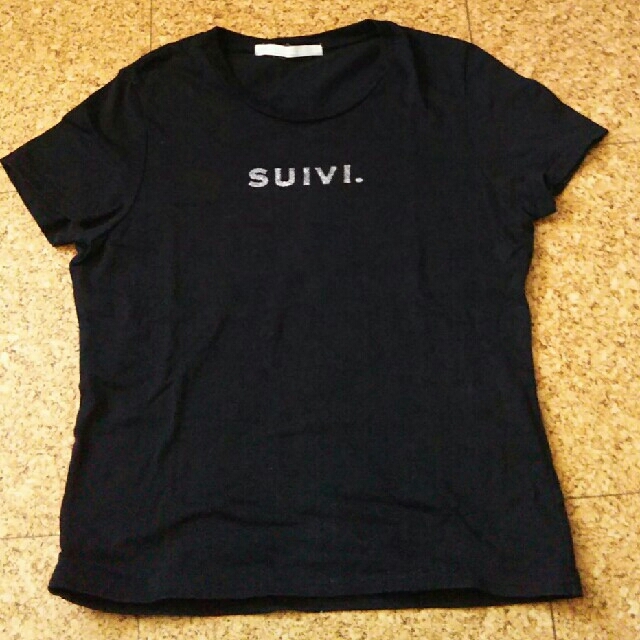 SUIVI  半袖Tシャツ   黒 レディースのトップス(Tシャツ(半袖/袖なし))の商品写真