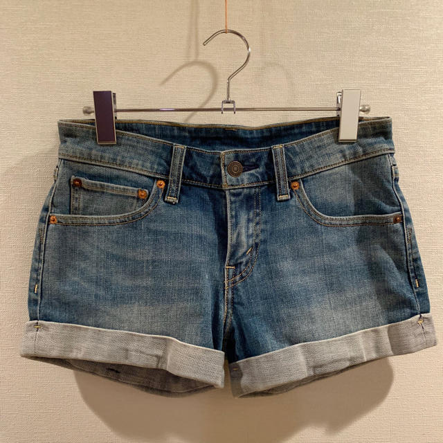 Levi's(リーバイス)のlevl's デニムショートパンツ レディースのパンツ(ショートパンツ)の商品写真