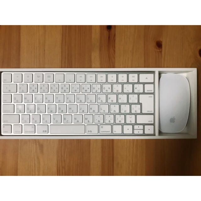 Apple(アップル)のMagic KeyboardとMagic Mouse2(Apple) スマホ/家電/カメラのPC/タブレット(PC周辺機器)の商品写真