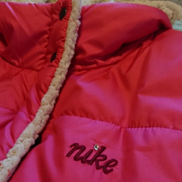 NIKE(ナイキ)のnike ナイキ　レディース　ダウンベスト レディースのジャケット/アウター(ダウンベスト)の商品写真