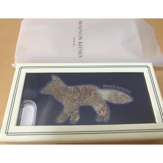 メゾンキツネ(MAISON KITSUNE')の新品★メゾンキツネ  キラキラ スマホケース スマホカバー(iPhoneケース)