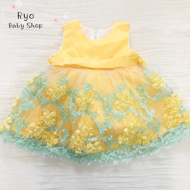 90 ベビードレス ワンピース イエロー 結婚式 発表会  キッズ/ベビー/マタニティのキッズ服女の子用(90cm~)(ドレス/フォーマル)の商品写真