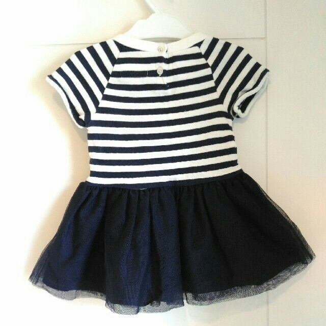 babyGAP(ベビーギャップ)のbabyGAP チュールスカートワンピース 90 キッズ/ベビー/マタニティのキッズ服女の子用(90cm~)(ワンピース)の商品写真