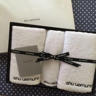 シュウウエムラ(shu uemura)のshu uemura のタオル(その他)