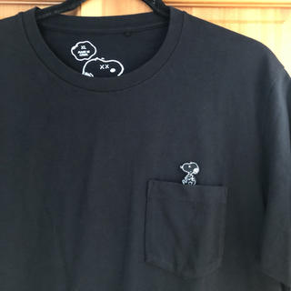 スヌーピー(SNOOPY)のUNIQLO×KAWS×PEANUTS 胸ポットTシャツ XL(Tシャツ/カットソー(半袖/袖なし))