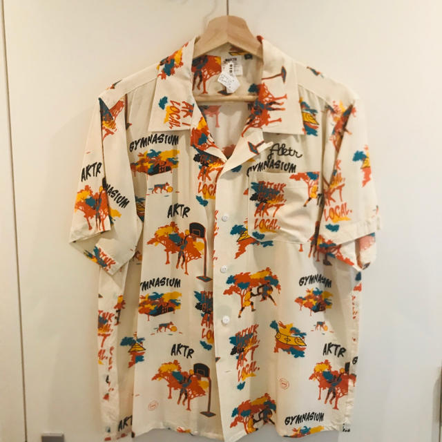 AKTRアロハシャツ by Satoshi's shop｜ラクマ ホワイト&ブラックの通販 豊富な新作