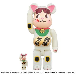 フジヤ(不二家)のBE@RBRICK　招き猫　ペコちゃん　蓄光　 100％ ＆ 400% (その他)