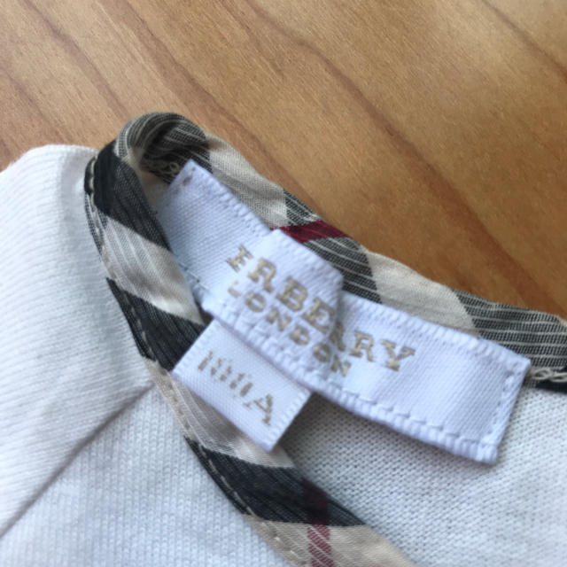 BURBERRY(バーバリー)のBURBERRY   Tシャツ キッズ/ベビー/マタニティのキッズ服女の子用(90cm~)(Tシャツ/カットソー)の商品写真