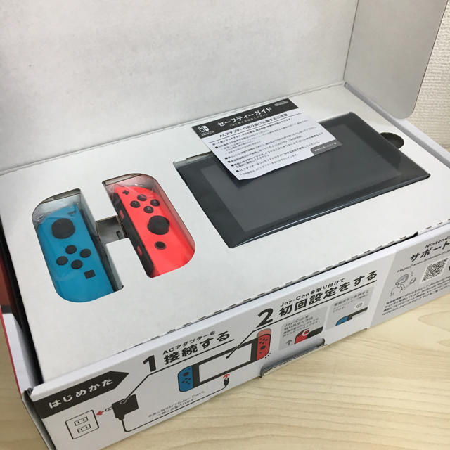 任天堂スイッチ　Nintendo Switch ネオンカラー