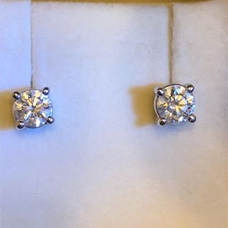 タサキ(TASAKI)の蓮様専用 タサキ pt900 ダイヤモンド 0.64 一粒ダイヤピアス(ピアス)