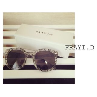 フレイアイディー(FRAY I.D)のFRAY I.D サングラス(サングラス/メガネ)