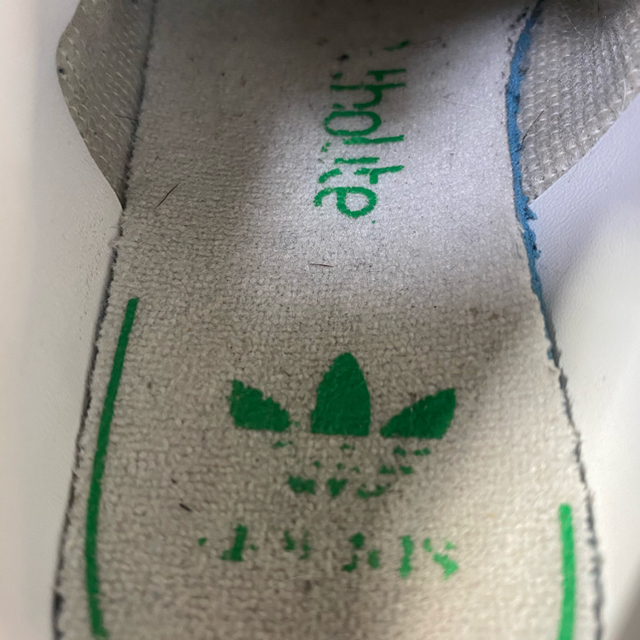 adidas(アディダス)のアディダス スタンスミス 18cm キッズ/ベビー/マタニティのキッズ靴/シューズ(15cm~)(スニーカー)の商品写真