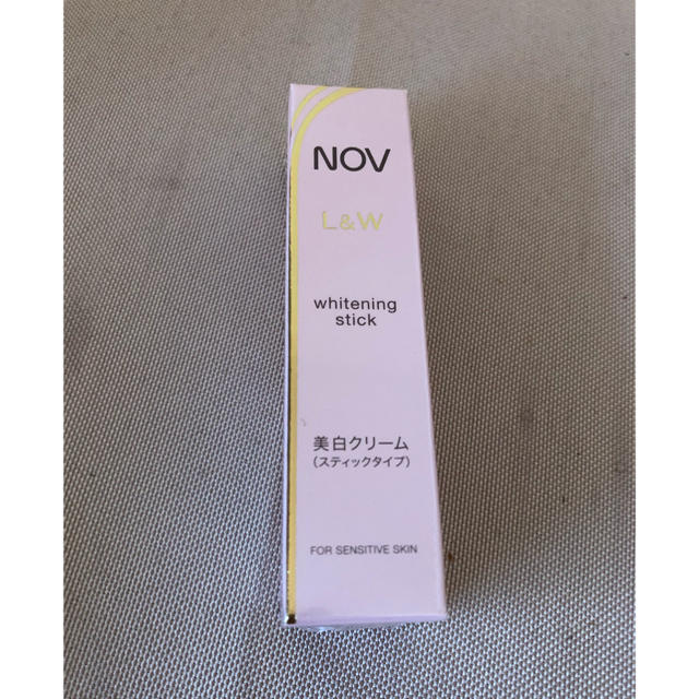 NOV(ノブ)のNOV L&W ホワイトニングスティック 美白クリーム スティックタイプ コスメ/美容のスキンケア/基礎化粧品(フェイスクリーム)の商品写真