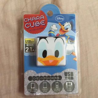 ディズニー(Disney)のドナルド USB充電器(バッテリー/充電器)