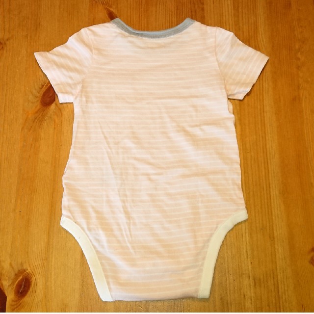 babyGAP(ベビーギャップ)のbabygap 半袖ボディ キッズ/ベビー/マタニティのベビー服(~85cm)(ロンパース)の商品写真