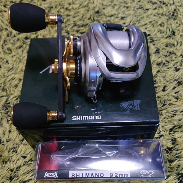 SHIMANO(シマノ)の16メタニウムmgl HG右カスタム zpi ペアリング交換済み 即日発送 スポーツ/アウトドアのフィッシング(リール)の商品写真