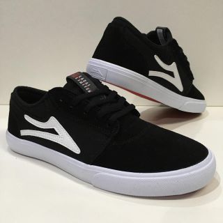 ラカイリミテッドフットウェア(LAKAI LIMITED FOOTWEAR)のラカイ LAKAI スニーカー GRIFFIN KIDS 新品 送料込み(スニーカー)