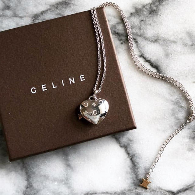 celine(セリーヌ)のCELINE セリーヌ ネックレス シルバー K10 レディースのアクセサリー(ネックレス)の商品写真