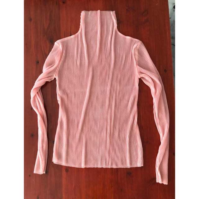 PLEATS PLEASE ISSEY MIYAKE(プリーツプリーズイッセイミヤケ)のpleats shirt     : pink レディースのトップス(シャツ/ブラウス(長袖/七分))の商品写真