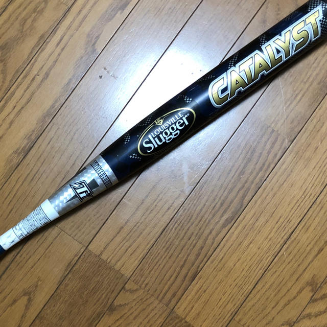 Louisville Slugger(ルイスビルスラッガー)のソフトボール バット  カタリスト ゴムボール用 スポーツ/アウトドアの野球(バット)の商品写真