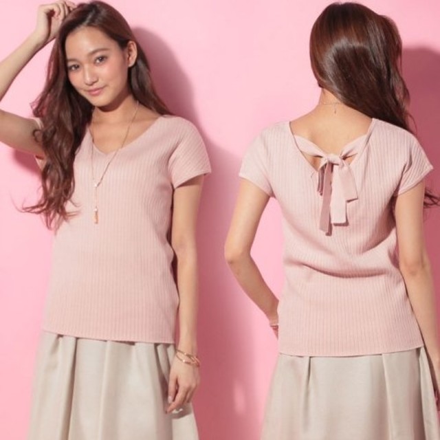 PROPORTION BODY DRESSING(プロポーションボディドレッシング)の美品☆バックリボンVニット♡コーラルピンク レディースのトップス(カットソー(半袖/袖なし))の商品写真