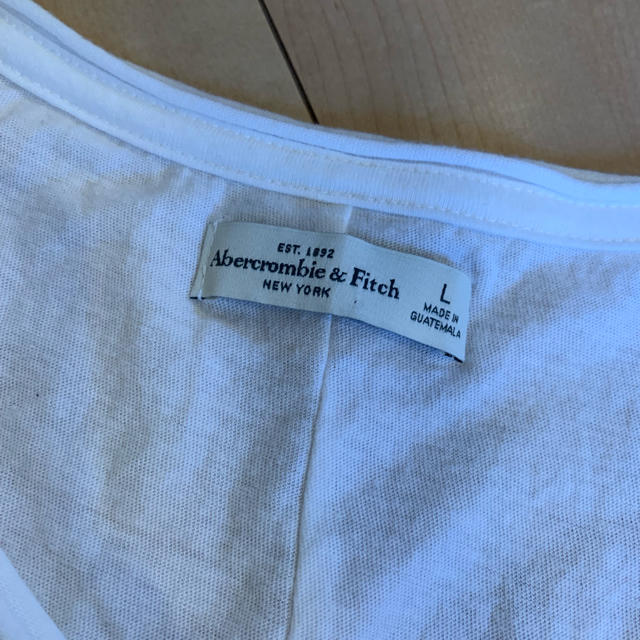 Abercrombie&Fitch(アバクロンビーアンドフィッチ)のアバクロ Ｔシャツ Lサイズ レディースのトップス(Tシャツ(半袖/袖なし))の商品写真