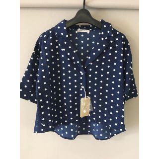 ナイスクラップ(NICE CLAUP)のドット柄シャツ(Tシャツ(半袖/袖なし))