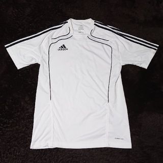 アディダス(adidas)のadidas 半袖シャツ(Tシャツ/カットソー(半袖/袖なし))