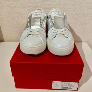 ヴァレンティノ(VALENTINO)のVALENTINO Rock Stud Hidden Open Sneakers(スニーカー)