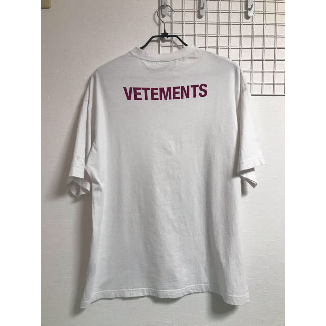 VETEMENTS STAFF Tシャツ